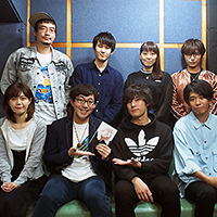 キャスト集合写真